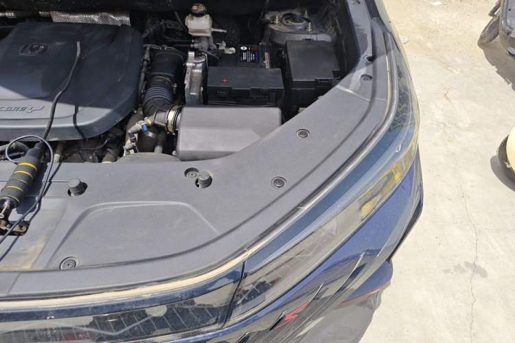 Used CHANGAN CS75 PLUS 2022 2nd Generation 1.5T Automatic Prestige Version Engine Bay Left