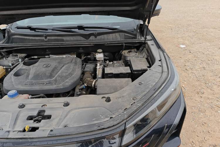 Used CHANGAN CS75 PLUS 2022 2nd Generation 1.5T Automatic Prestige Version Engine Bay Left