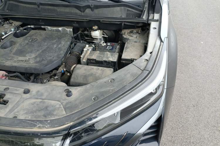 Used CHANGAN CS75 PLUS 2022 2nd Generation 1.5T Automatic Prestige Version Engine Bay Left