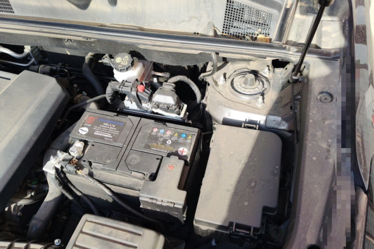 Used CHANGAN CS75 PLUS 2022 2nd Generation 2.0T Automatic Navigation Version Engine Bay Left