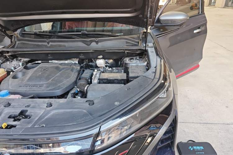Used CHANGAN CS75 PLUS 2022 2nd Generation 1.5T Automatic Prestige Version Engine Bay Left