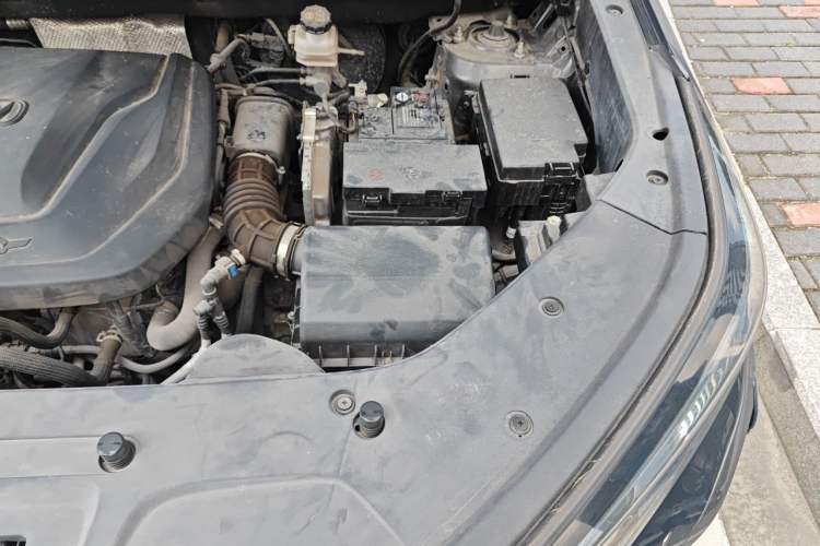 Used CHANGAN CS75 PLUS 2022 2nd Generation 1.5T Automatic Prestige Version Engine Bay Left