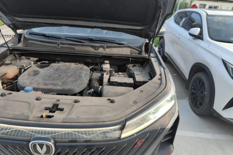 Used CHANGAN CS75 PLUS 2022 2nd Generation 1.5T Automatic Prestige Version Engine Bay Left