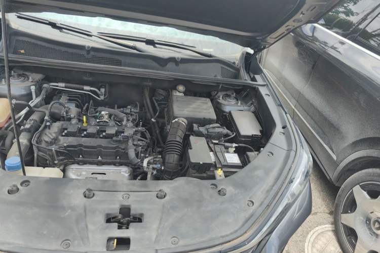 Used CHANGAN CS75 PLUS 2022 Classic Edition 1.5T Automatic Pioneer Model Engine Bay Left
