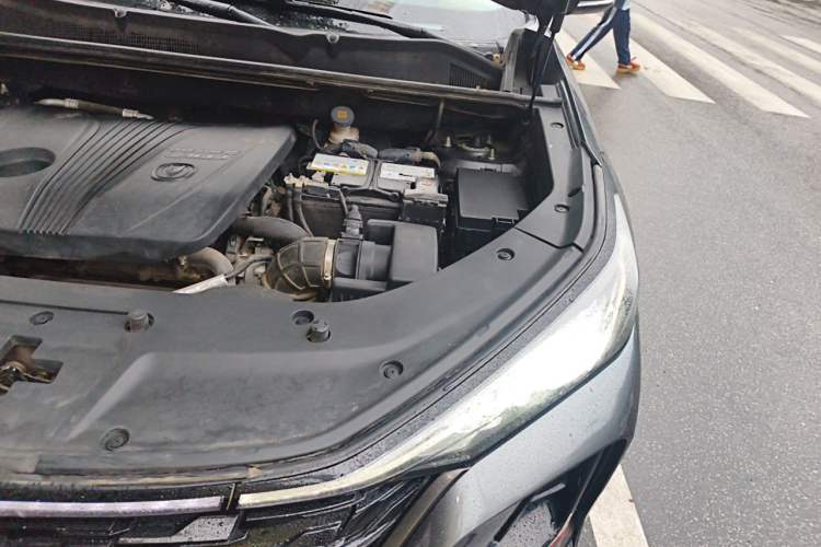 Used CHANGAN CS75 PLUS 2022 2.0T Automatic Pilot Version Engine Bay Left