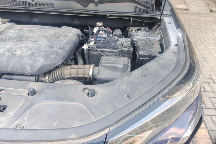 Used CHANGAN CS75 PLUS 2022 2.0T Automatic Flagship Edition Engine Bay Left