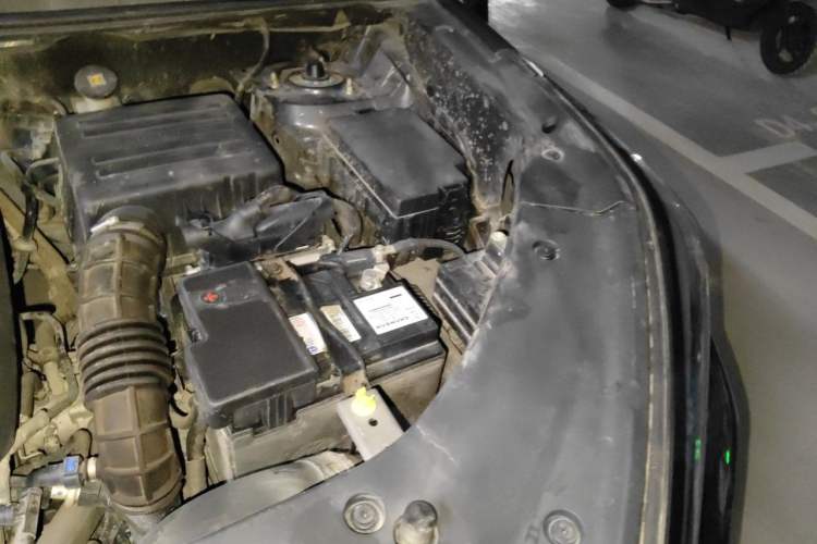 Used CHANGAN CS75 PLUS 2022 1.5T Automatic Luxury Model Engine Bay Left