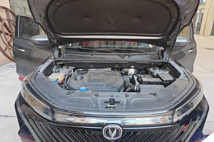 Used CHANGAN CS75 PLUS 2022 2nd Generation 1.5T Automatic Prestige Version Engine Bay