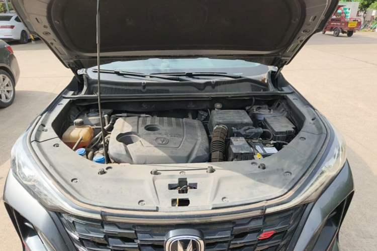 Used CHANGAN CS75 PLUS 2022 1.5T Automatic Luxury Model Engine Bay