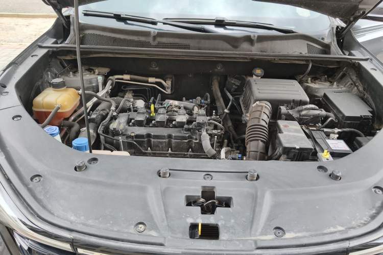 Used CHANGAN CS75 PLUS 2022 Classic Edition 1.5T Automatic Pioneer Model Engine Bay
