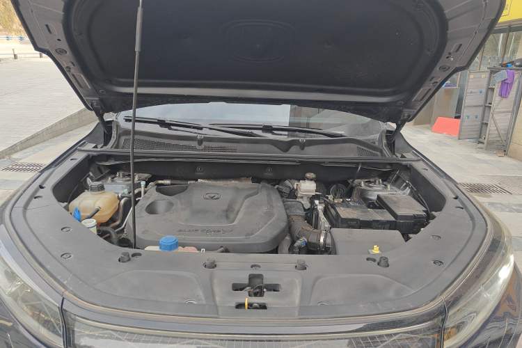 Used CHANGAN CS75 PLUS 2022 2nd Generation 1.5T Automatic Luxury Version Engine Bay