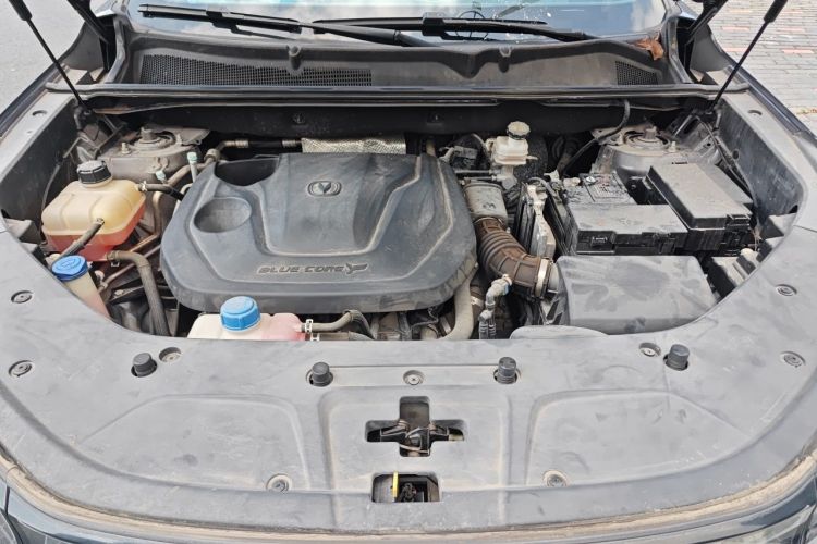 Used CHANGAN CS75 PLUS 2022 2nd Generation 1.5T Automatic Prestige Version Engine Bay
