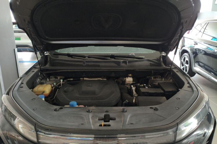 Used CHANGAN CS75 PLUS 2022 2nd Generation 1.5T Automatic Pilot Version Engine Bay