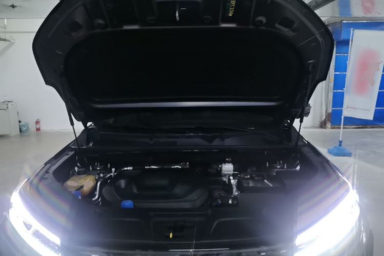 Used CHANGAN CS75 PLUS 2022 2nd Generation 1.5T Automatic Prestige Version Engine Bay