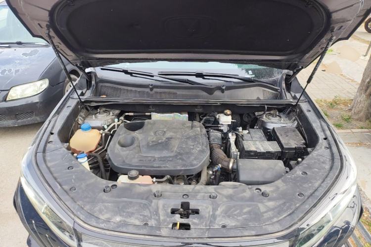 Used CHANGAN CS75 PLUS 2022 2nd Generation 1.5T Automatic Prestige Version Engine Bay