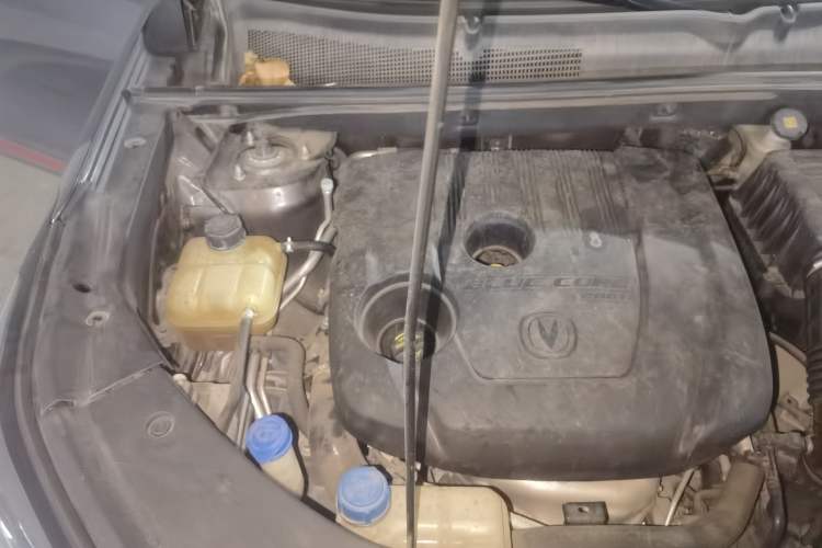 Used CHANGAN CS75 PLUS 2022 1.5T Automatic Luxury Model Engine Bay Right