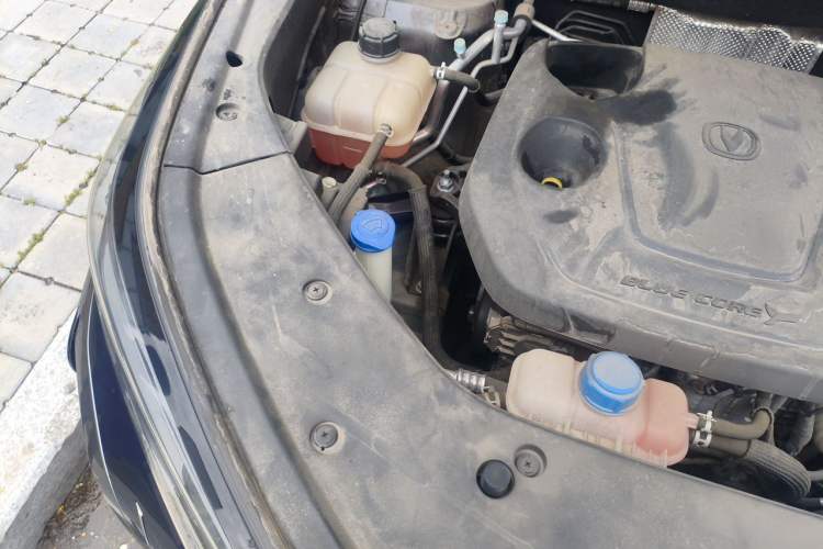 Used CHANGAN CS75 PLUS 2022 2nd Generation 1.5T Automatic Prestige Version Engine Bay Right