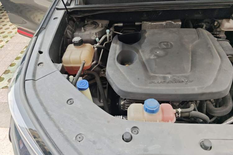Used CHANGAN CS75 PLUS 2022 2nd Generation 1.5T Automatic Prestige Version Engine Bay Right