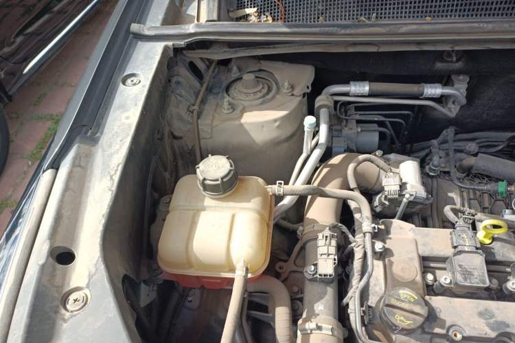 Used CHANGAN CS75 PLUS 2022 Classic Edition 1.5T Automatic Pioneer Model Engine Bay Right