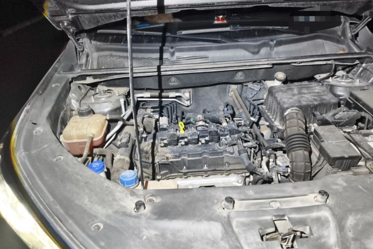 Used CHANGAN CS75 PLUS 2022 Classic Edition 1.5T Automatic Pioneer Model Engine Bay Right