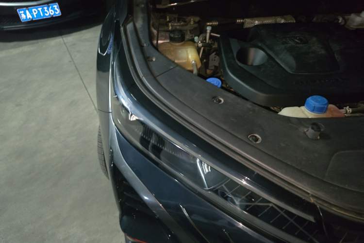 Used CHANGAN CS75 PLUS 2022 2nd Generation 1.5T Automatic Prestige Version Engine Bay Right