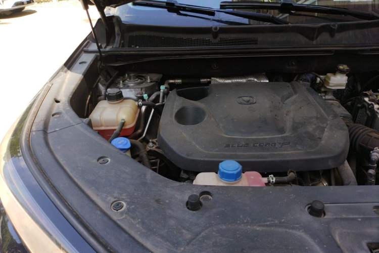 Used CHANGAN CS75 PLUS 2022 2nd Generation 1.5T Automatic Pilot Version Engine Bay Right