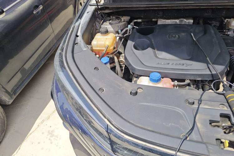 Used CHANGAN CS75 PLUS 2022 2nd Generation 1.5T Automatic Prestige Version Engine Bay Right