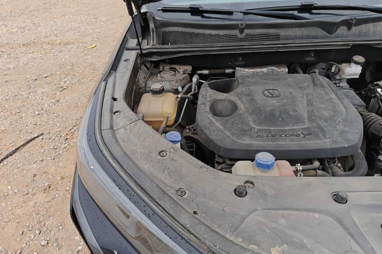 Used CHANGAN CS75 PLUS 2022 2nd Generation 1.5T Automatic Prestige Version Engine Bay Right