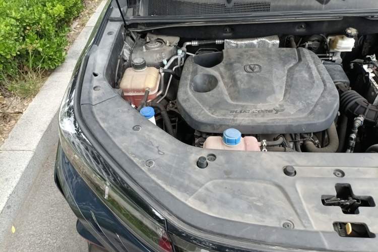 Used CHANGAN CS75 PLUS 2022 2nd Generation 1.5T Automatic Prestige Version Engine Bay Right