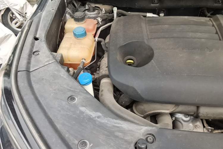 Used CHANGAN CS75 PLUS 2022 2nd Generation 2.0T Automatic Navigation Version Engine Bay Right