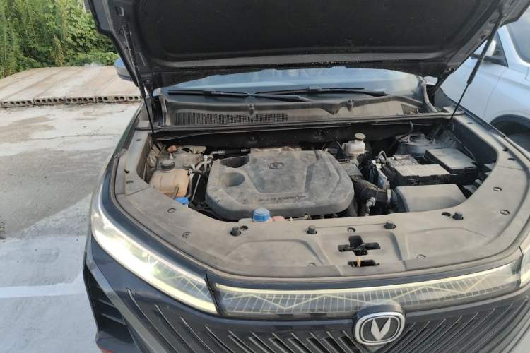 Used CHANGAN CS75 PLUS 2022 2nd Generation 1.5T Automatic Prestige Version Engine Bay Right
