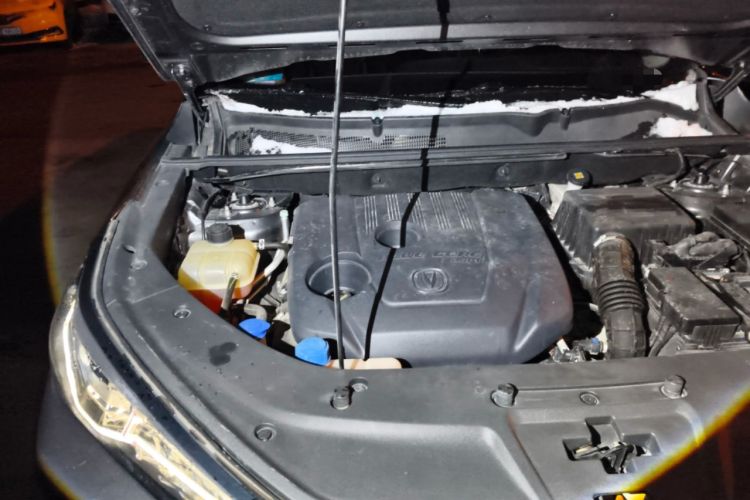 Used CHANGAN CS75 PLUS 2022 1.5T Automatic Luxury Model Engine Bay Right