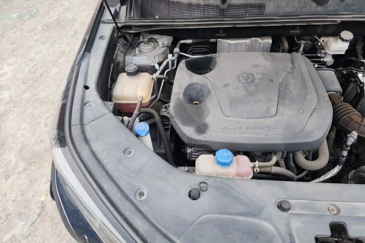 Used CHANGAN CS75 PLUS 2022 2nd Generation 1.5T Automatic Prestige Version Engine Bay Right