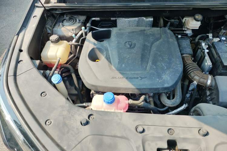 Used CHANGAN CS75 PLUS 2022 2nd Generation 1.5T Automatic Prestige Version Engine Bay Right