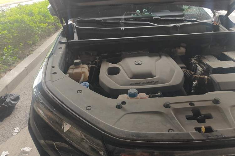 Used CHANGAN CS75 PLUS 2022 2nd Generation 1.5T Automatic Prestige Version Engine Bay Right