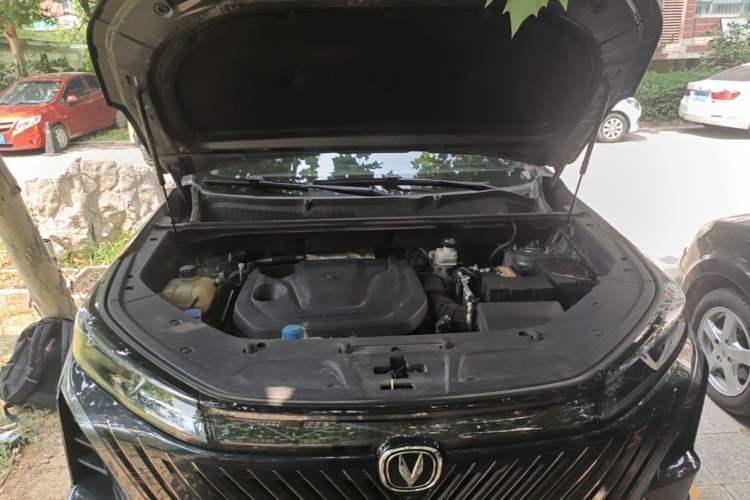 Used CHANGAN CS75 PLUS 2022 2nd Generation 1.5T Automatic Pilot Version Engine Bay
