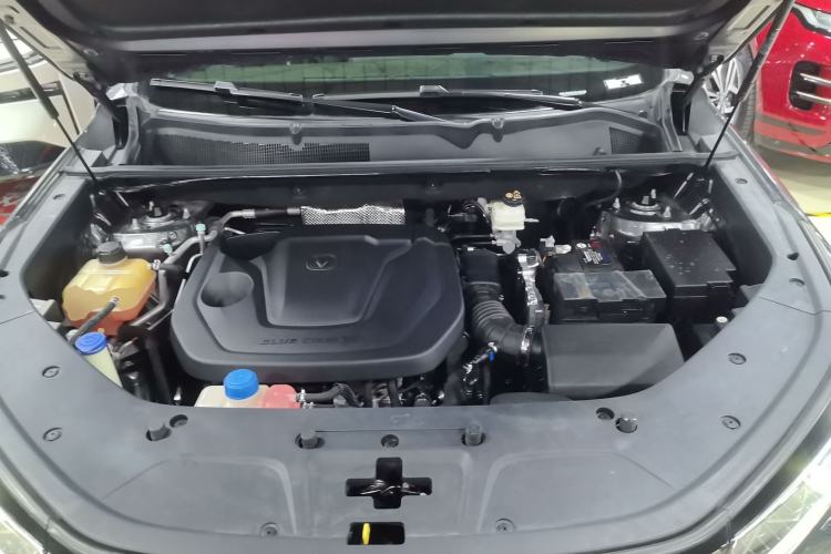 Used CHANGAN CS75 PLUS 2022 2nd Generation 1.5T Automatic Prestige Version Engine Bay
