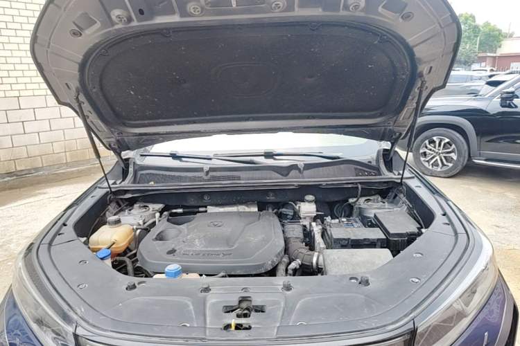 Used CHANGAN CS75 PLUS 2022 2nd Generation 1.5T Automatic Prestige Version Engine Bay