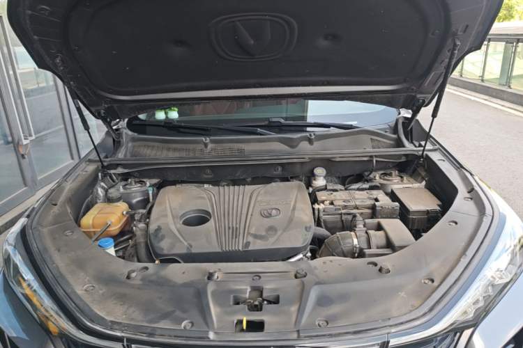 Used CHANGAN CS75 PLUS 2022 2.0T Automatic Flagship Edition Engine Bay