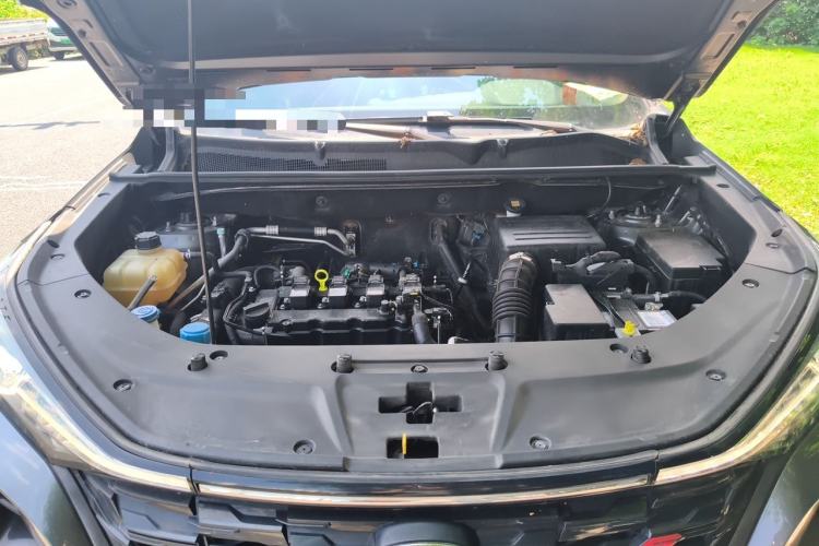 Used CHANGAN CS75 PLUS 2022 1.5T Automatic Elite Version Engine Bay