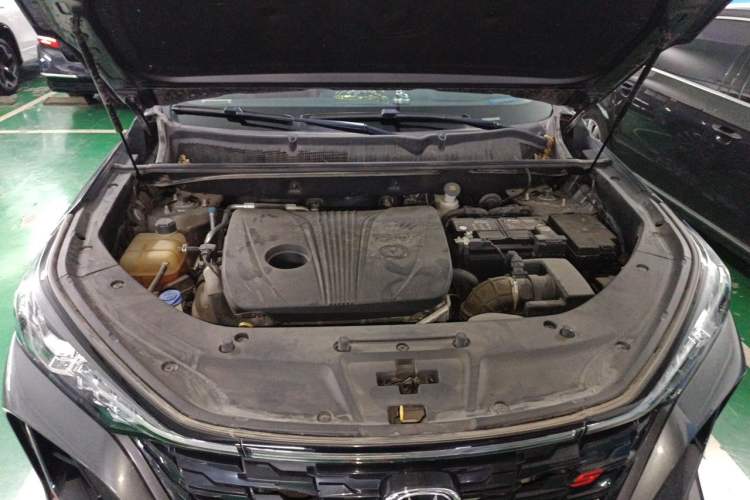 Used CHANGAN CS75 PLUS 2022 2.0T Automatic Pilot Version Engine Bay