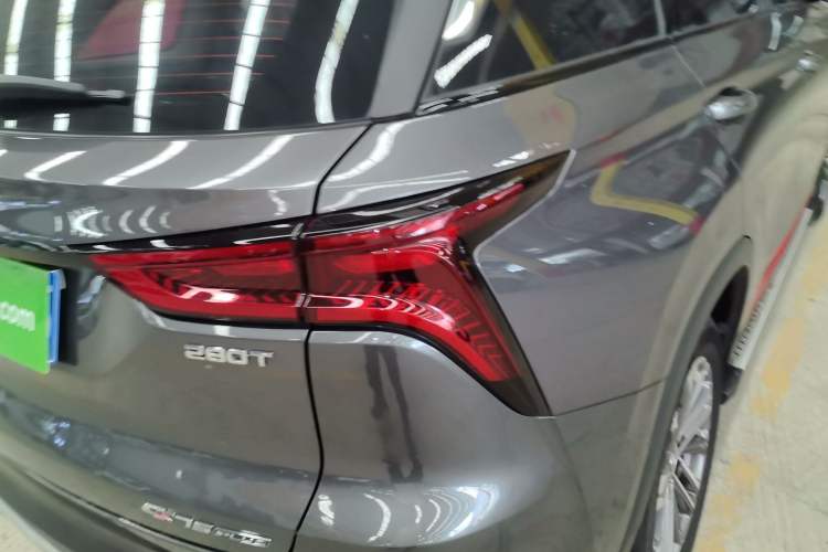 Used CHANGAN CS75 PLUS 2022 1.5T Automatic Prestige Model Exterior 3