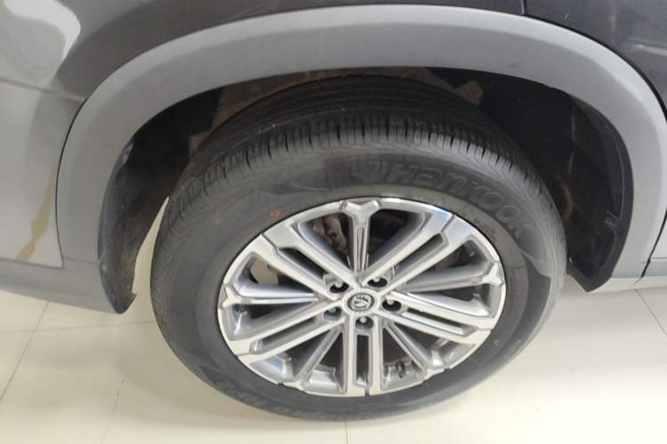 Used CHANGAN CS75 PLUS 2022 1.5T Automatic Prestige Model Exterior 5