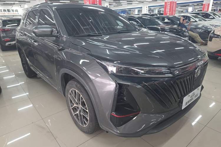 Used CHANGAN CS75 PLUS 2022 2nd Generation 1.5T Automatic Prestige Version Front Right 45 Deg