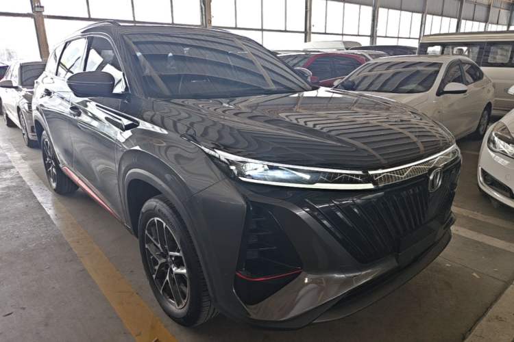 Used CHANGAN CS75 PLUS 2022 2nd Generation 1.5T Automatic Luxury Version Front Right 45 Deg
