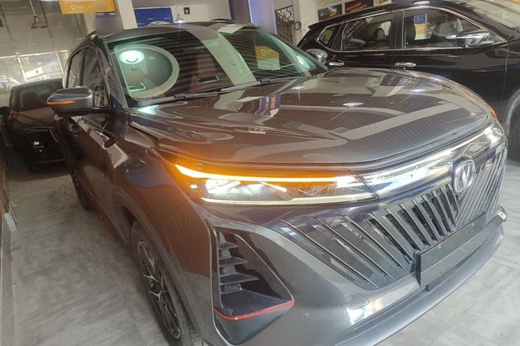 Used CHANGAN CS75 PLUS 2022 2nd Generation 1.5T Automatic Prestige Version Front Right 45 Deg