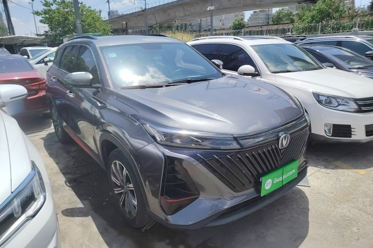 Used CHANGAN CS75 PLUS 2022 Second-Generation 2.0T Automatic Prestige Model Front Right 45 Deg
