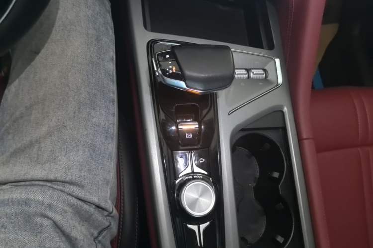 Used CHANGAN CS75 PLUS 2022 1.5T Automatic Luxury Model Gear Lever
