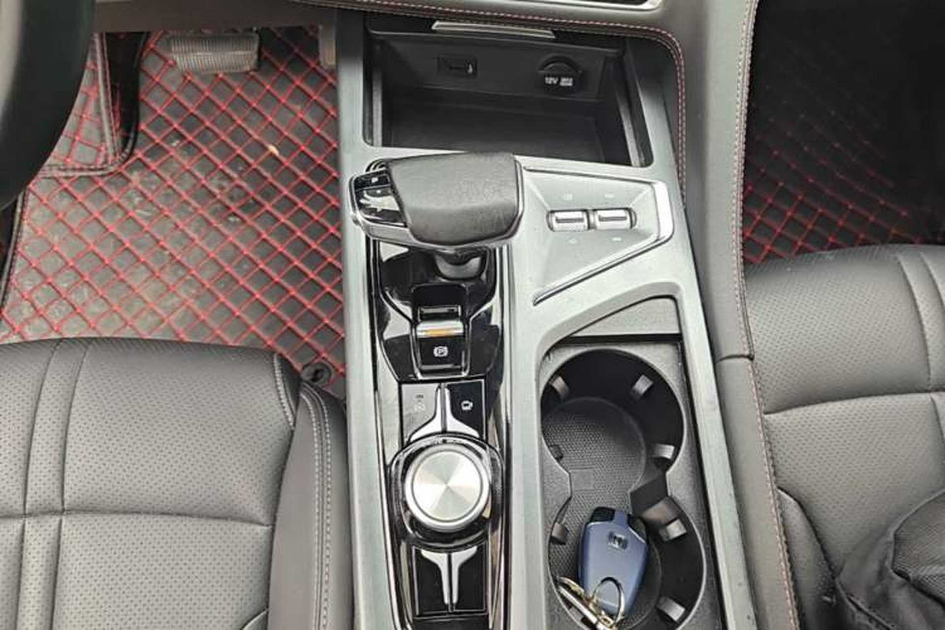 Used CHANGAN CS75 PLUS 2022 1.5T Automatic Prestige Model Gear Lever
