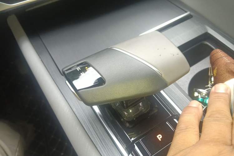 Used CHANGAN CS75 PLUS 2022 2nd Generation 1.5T Automatic Prestige Version Gear Lever